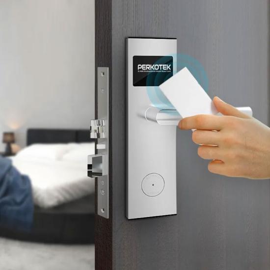 OTEL ODA KAPI KİLİT SİSTEMİ